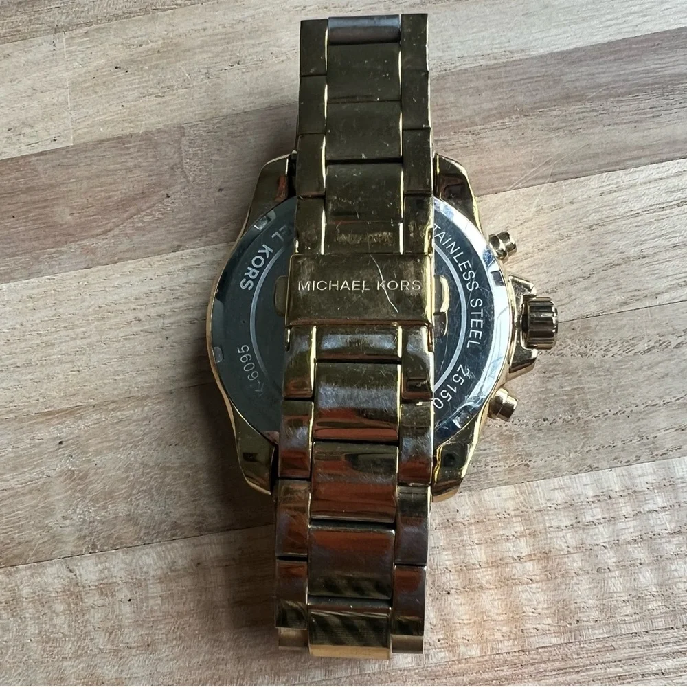 Michael Kors ladies gold tone crystals dress Watch mk-6095 NEW BATTERY